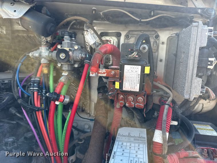 image for item NU9678 2017 Freightliner 114SD toter truck