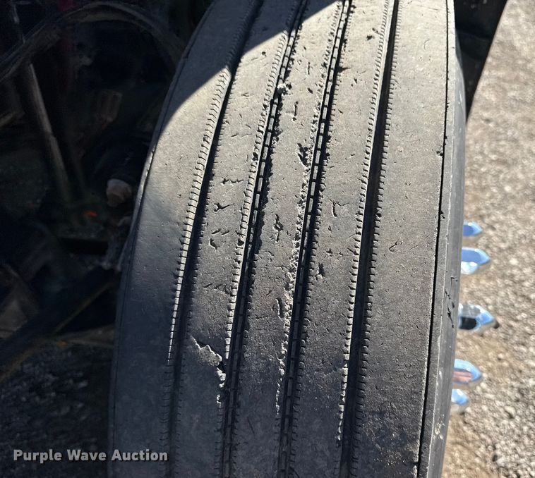 image for item NU9678 2017 Freightliner 114SD toter truck