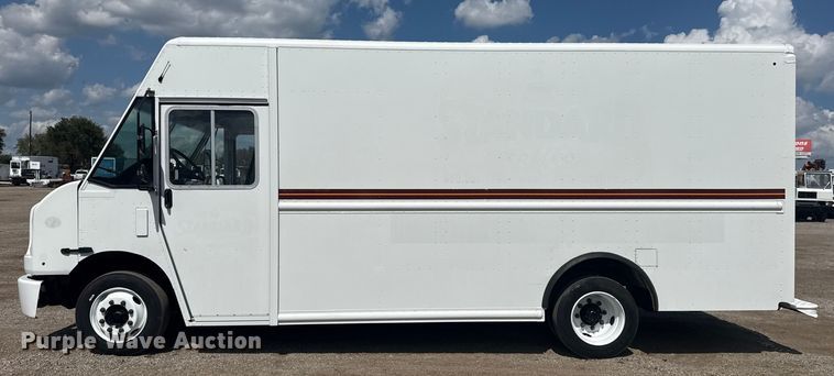 image for item NU9683 2018 Freightliner MT45 delivery truck