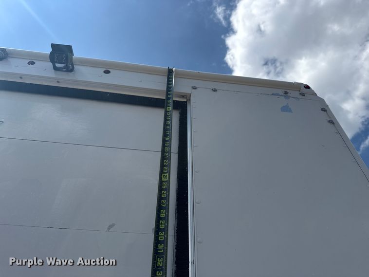 image for item NU9683 2018 Freightliner MT45 delivery truck