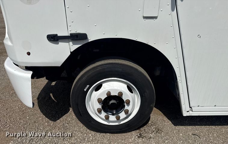 image for item NU9683 2018 Freightliner MT45 delivery truck