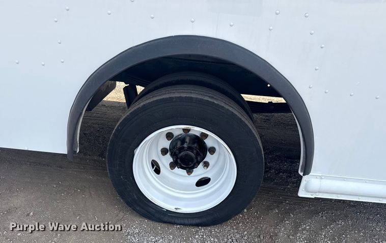 image for item NU9683 2018 Freightliner MT45 delivery truck