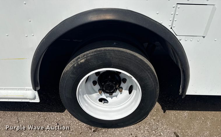 image for item NU9683 2018 Freightliner MT45 delivery truck