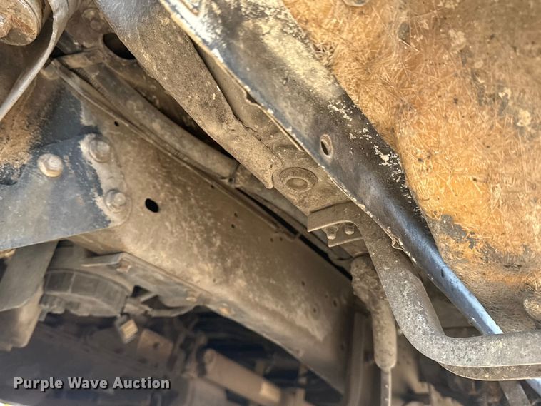 image for item NU9686 2007 Ford E350 Super Duty shuttle bus