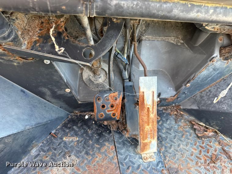 image for item NU9705 2009 Kawasaki Mule 4000 utility vehicle