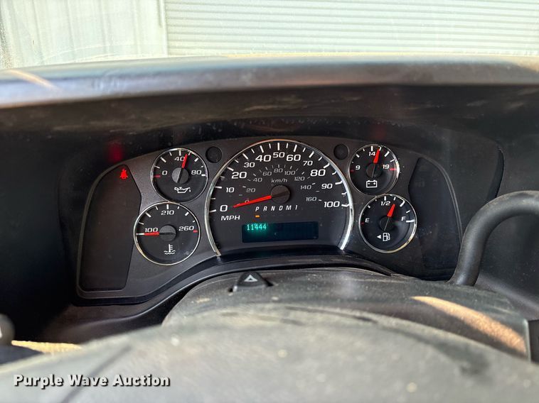 image for item OB9621 2017 Chevrolet Express 2500 van