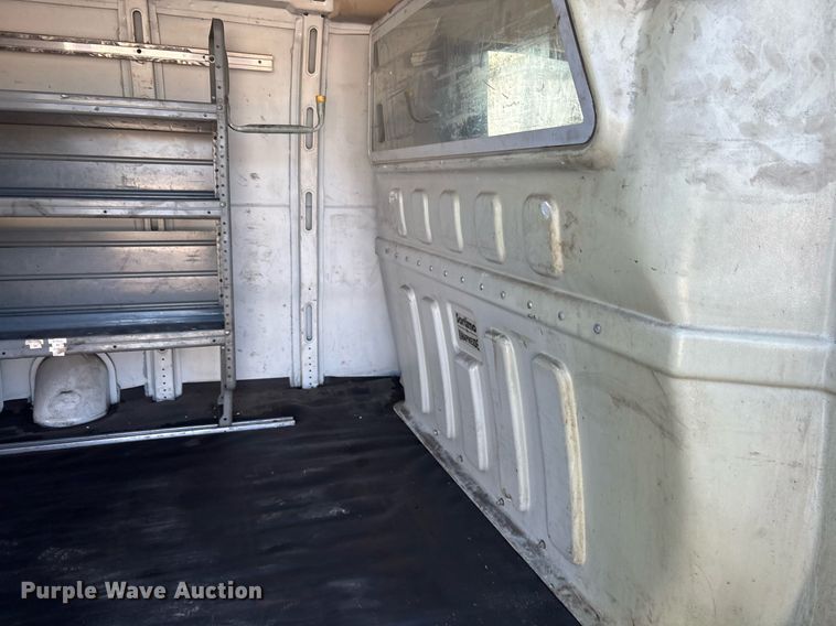 image for item OB9621 2017 Chevrolet Express 2500 van