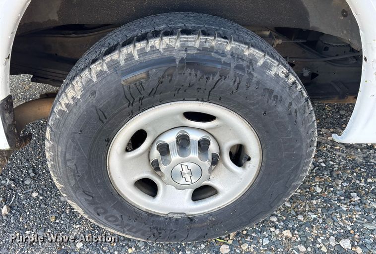 image for item OB9621 2017 Chevrolet Express 2500 van