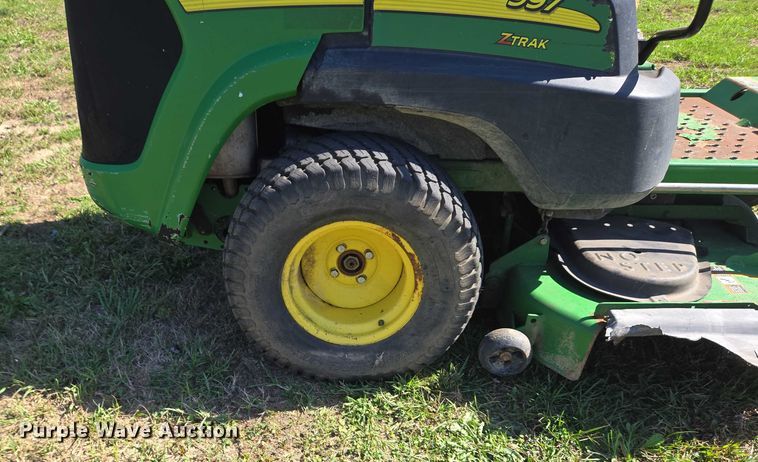 image for item OC9794 2008 John Deere 997 ZTR lawn mower