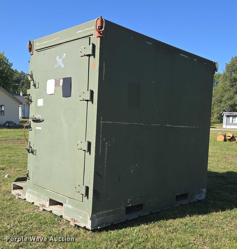 image for item OC9797 2004 AAR Mobility ISU 96RC walk in cooler