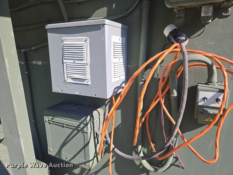 image for item OC9797 2004 AAR Mobility ISU 96RC walk in cooler