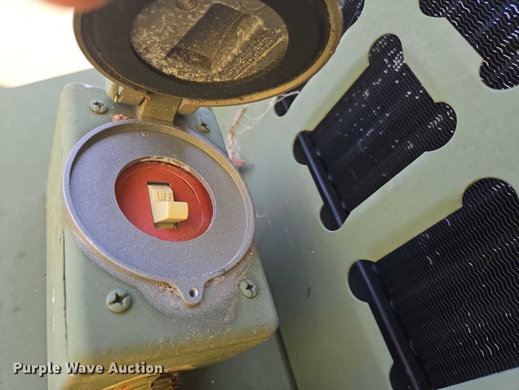 image for item OC9797 2004 AAR Mobility ISU 96RC walk in cooler