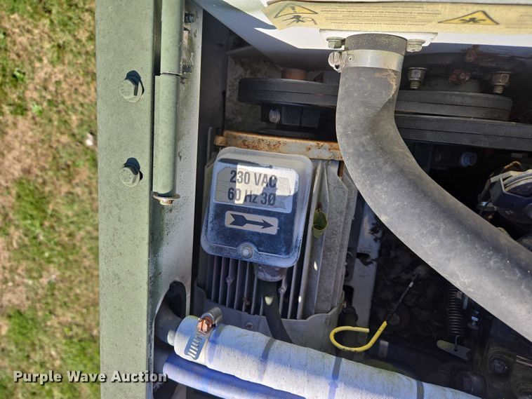 image for item OC9797 2004 AAR Mobility ISU 96RC walk in cooler