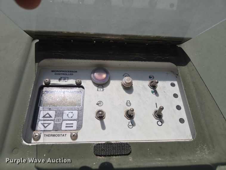 image for item OC9797 2004 AAR Mobility ISU 96RC walk in cooler