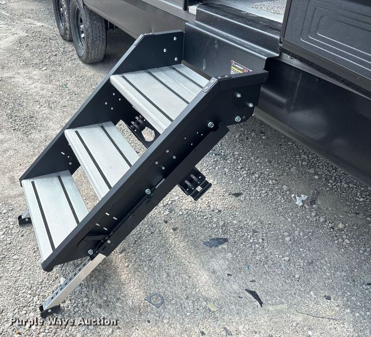 image for item YA0761 2025 StarCraft Autumn Ridge camper