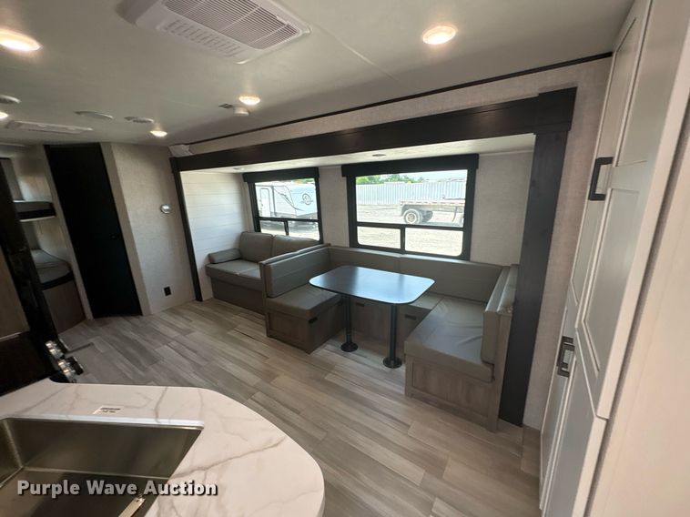 image for item YA0761 2025 StarCraft Autumn Ridge camper