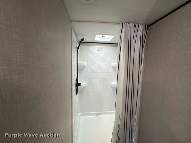 image for item YA0761 2025 StarCraft Autumn Ridge camper