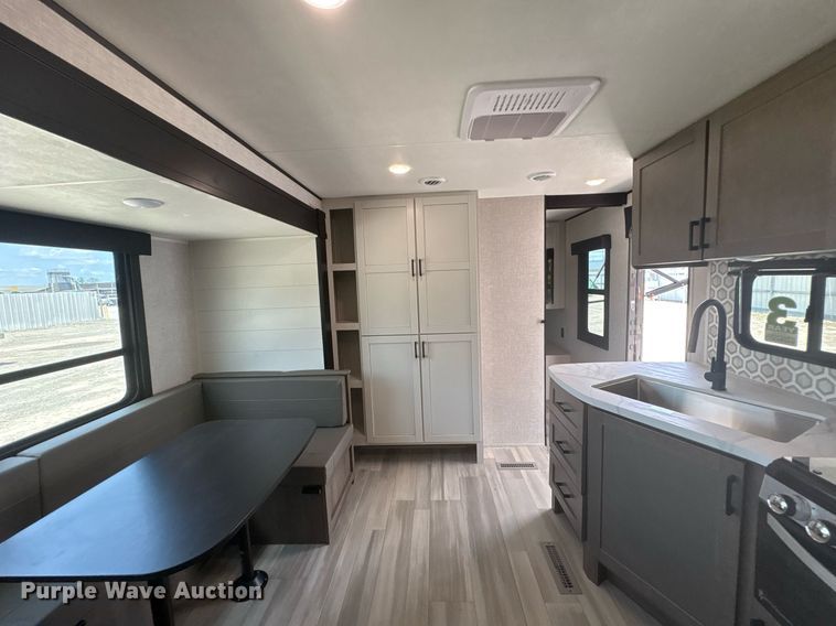 image for item YA0761 2025 StarCraft Autumn Ridge camper