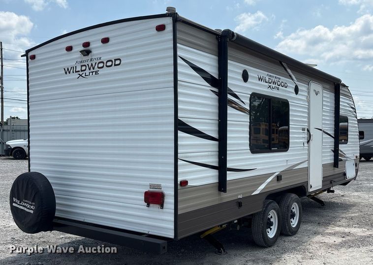 image for item YA0764 2019 Forest River Wildwood camper