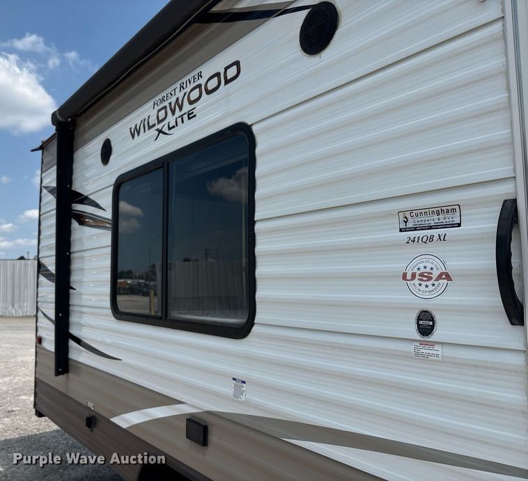 image for item YA0764 2019 Forest River Wildwood camper