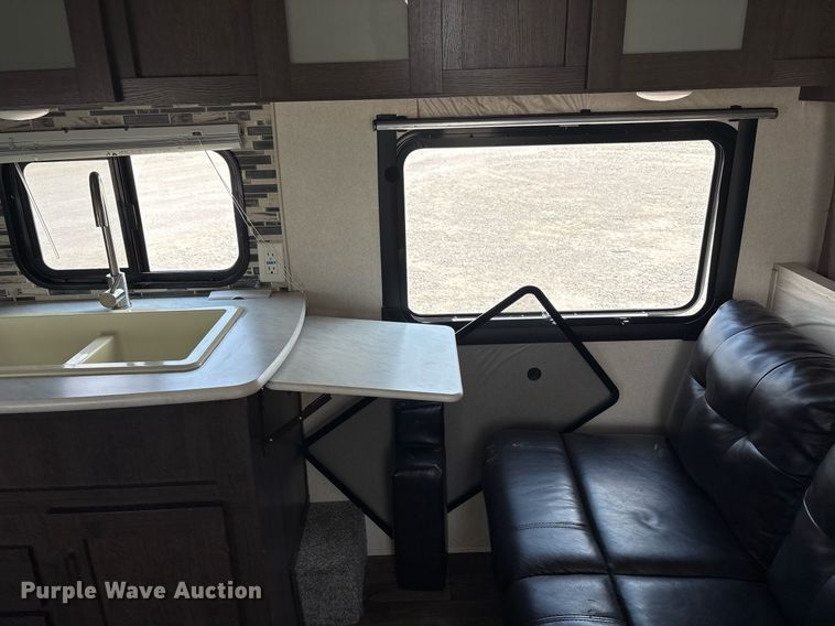 image for item YA0764 2019 Forest River Wildwood camper