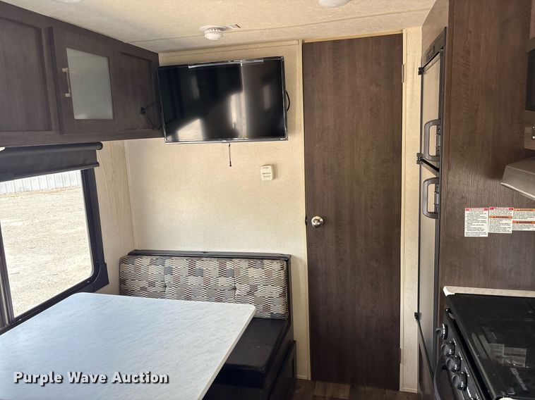 image for item YA0764 2019 Forest River Wildwood camper