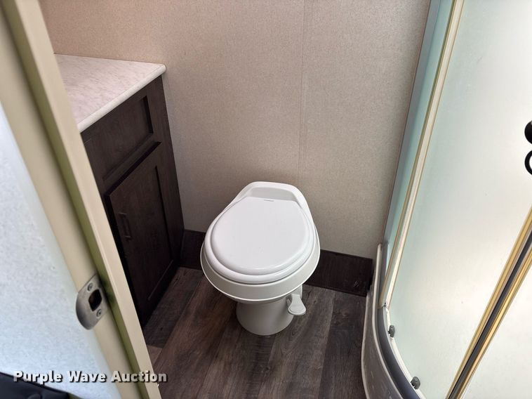 image for item YA0764 2019 Forest River Wildwood camper