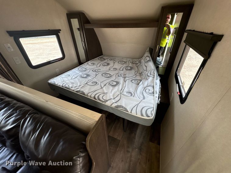 image for item YA0764 2019 Forest River Wildwood camper