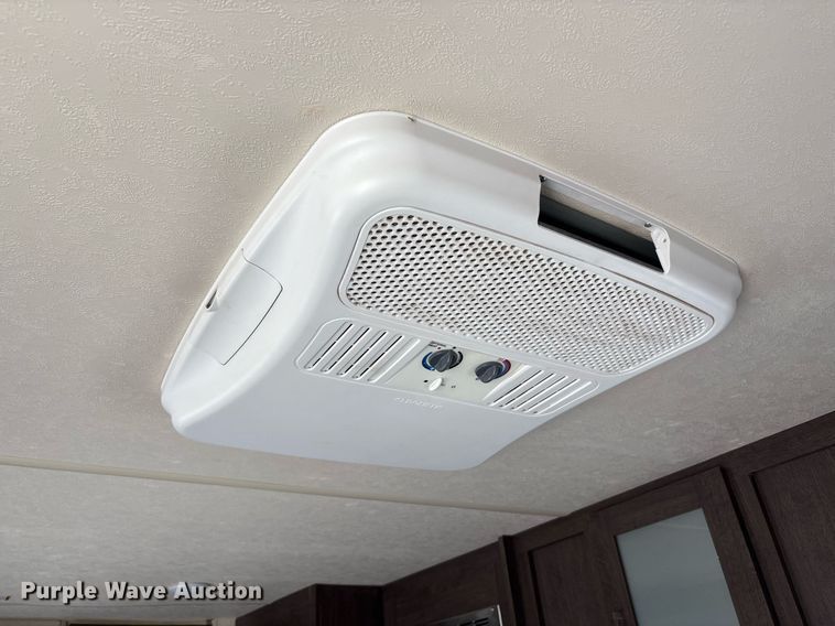 image for item YA0764 2019 Forest River Wildwood camper