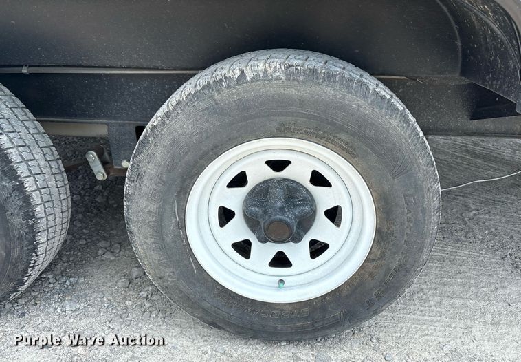 image for item YA0764 2019 Forest River Wildwood camper