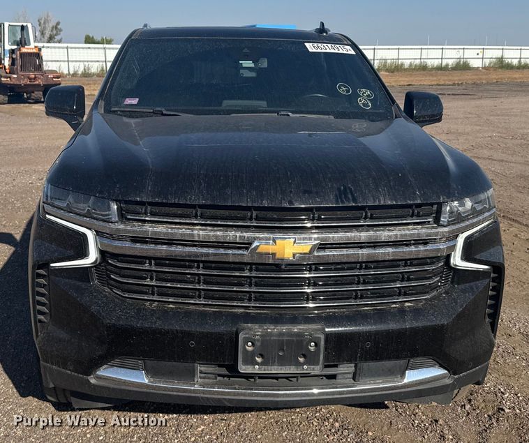 image for item YA0942 2023 Chevrolet Suburban SUV