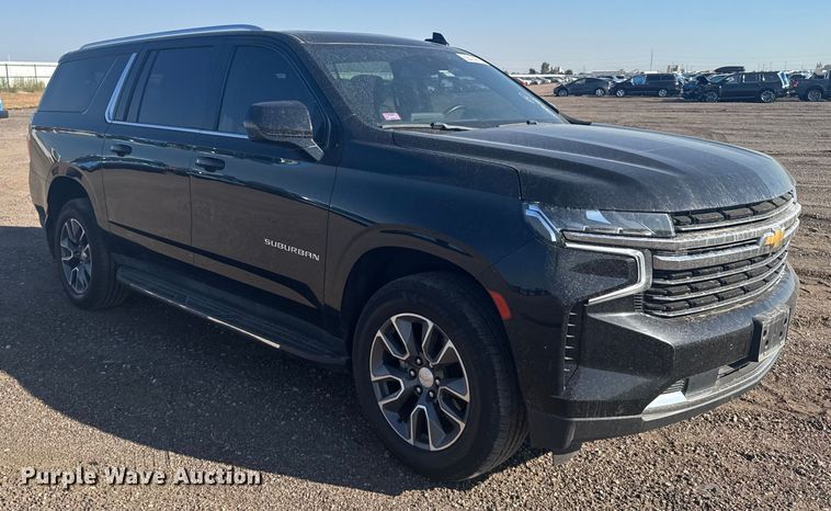 image for item YA0942 2023 Chevrolet Suburban SUV