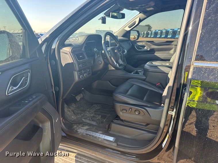 image for item YA0942 2023 Chevrolet Suburban SUV