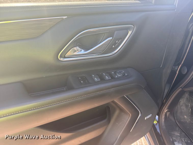 image for item YA0942 2023 Chevrolet Suburban SUV