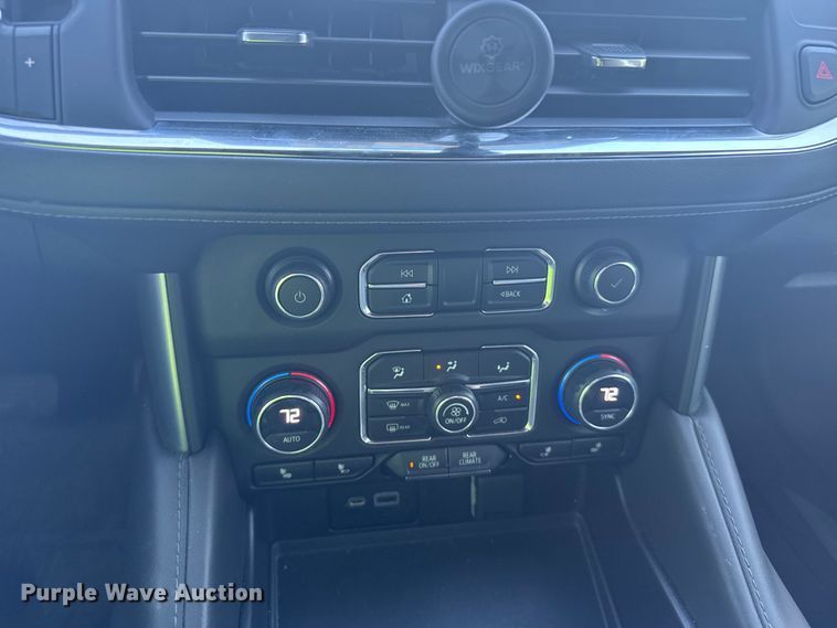 image for item YA0942 2023 Chevrolet Suburban SUV