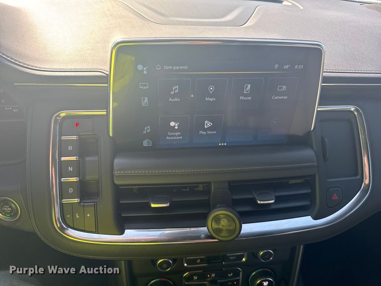 image for item YA0942 2023 Chevrolet Suburban SUV