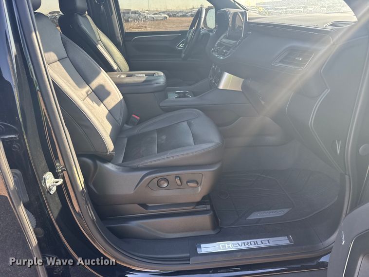 image for item YA0942 2023 Chevrolet Suburban SUV