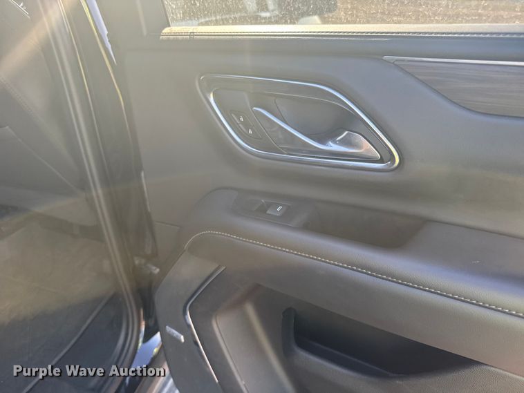 image for item YA0942 2023 Chevrolet Suburban SUV