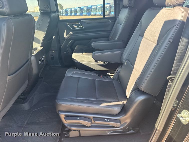 image for item YA0942 2023 Chevrolet Suburban SUV