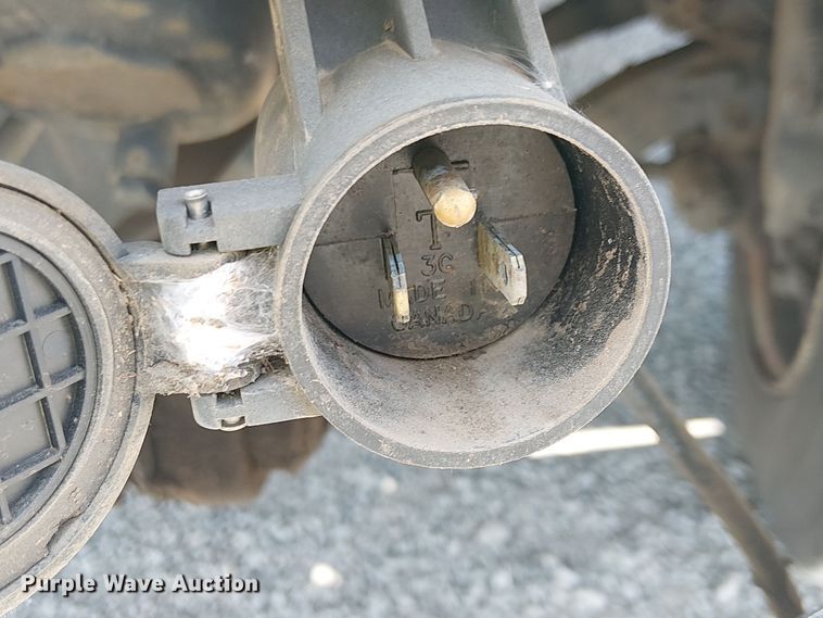 image for item YA1108 2013 Ford F650 Super Duty chipper truck