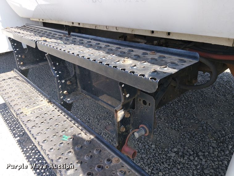 image for item YA1108 2013 Ford F650 Super Duty chipper truck