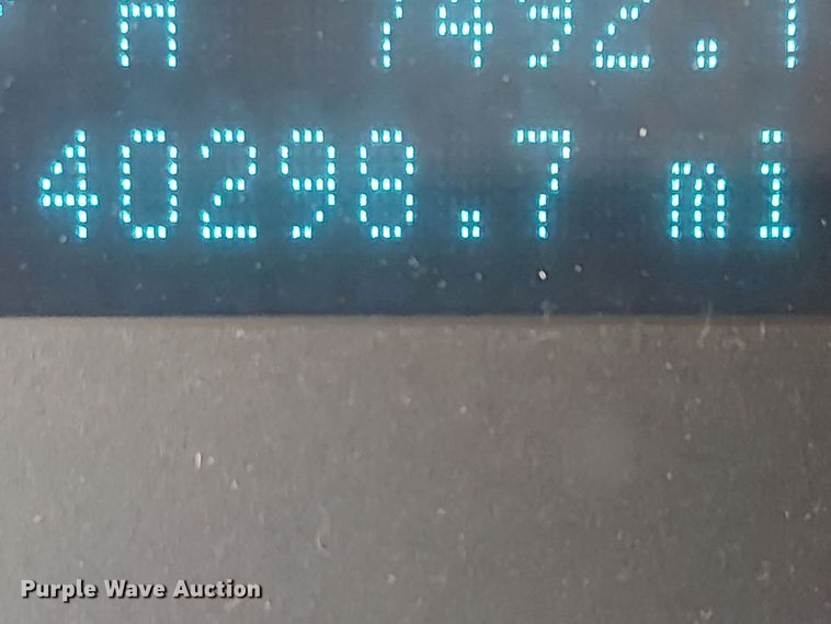 image for item YA1108 2013 Ford F650 Super Duty chipper truck