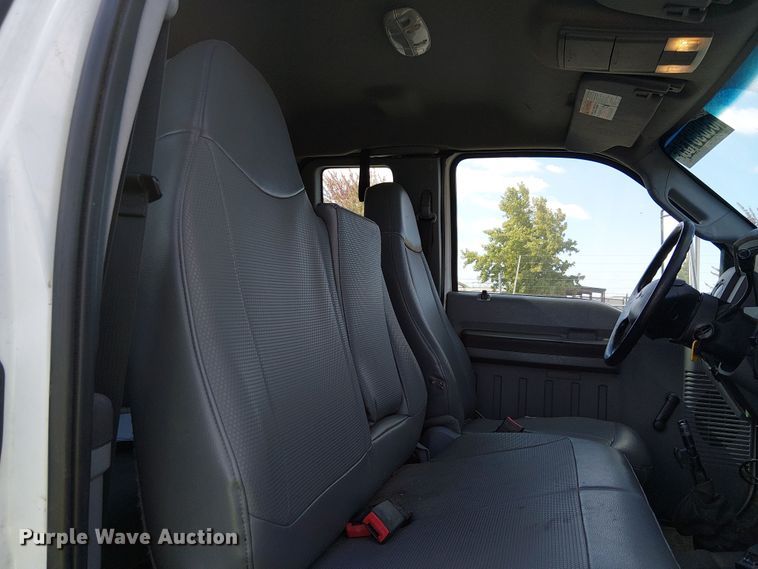 image for item YA1108 2013 Ford F650 Super Duty chipper truck