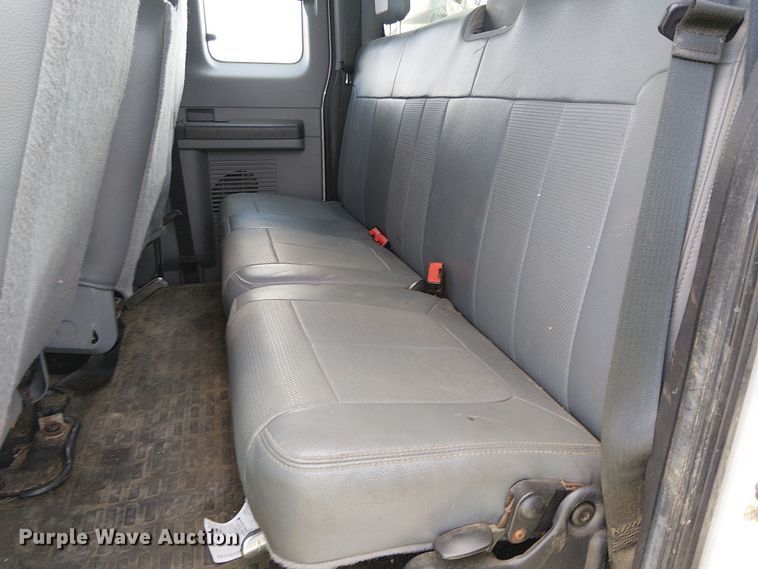 image for item YA1108 2013 Ford F650 Super Duty chipper truck