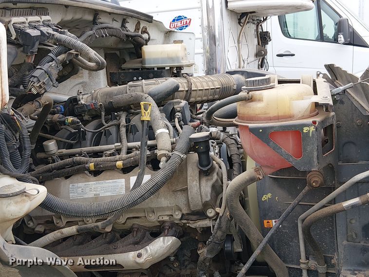 image for item YA1108 2013 Ford F650 Super Duty chipper truck