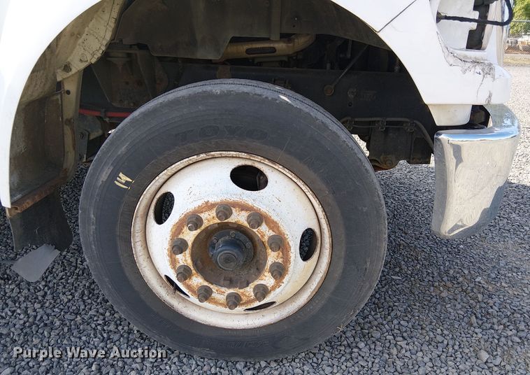 image for item YA1108 2013 Ford F650 Super Duty chipper truck