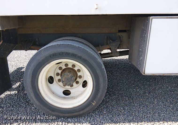 image for item YA1108 2013 Ford F650 Super Duty chipper truck