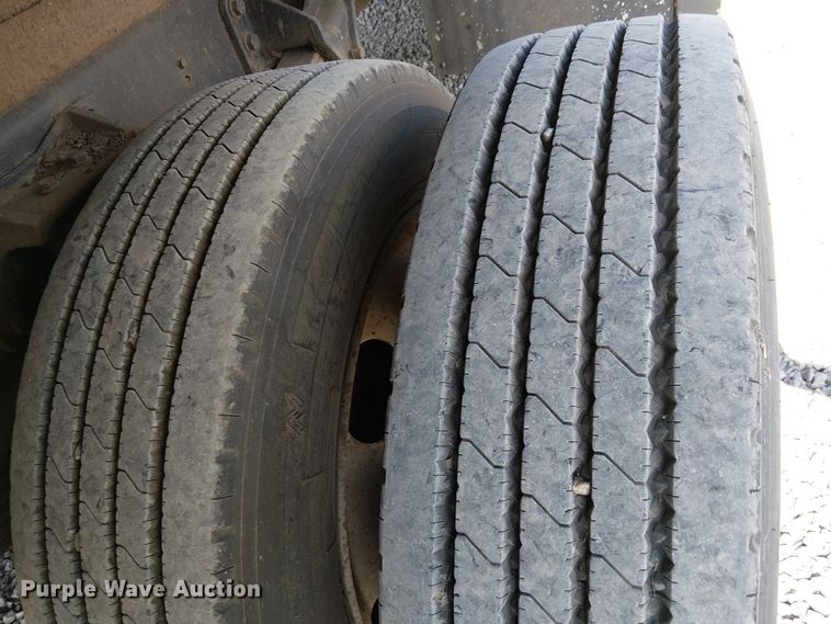 image for item YA1108 2013 Ford F650 Super Duty chipper truck