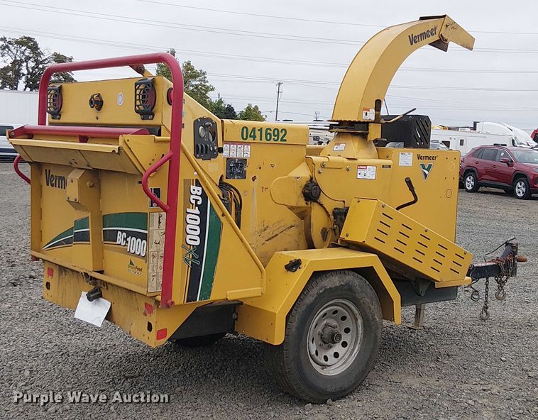 image for item YA1109 2017 Vermeer BC1000XL wood chipper