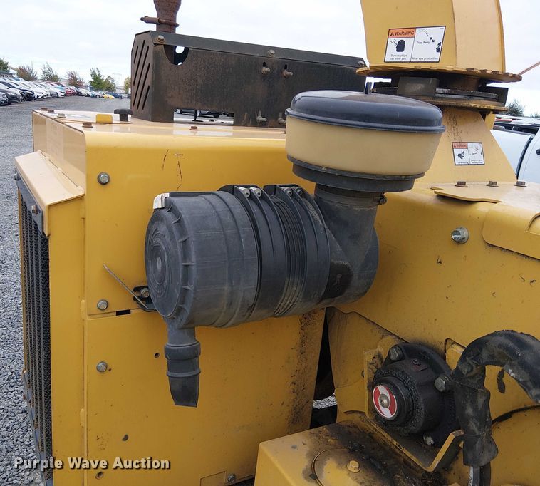 image for item YA1109 2017 Vermeer BC1000XL wood chipper